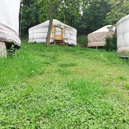 Tente de luxe Panorama Jurta Ábrahámhegy